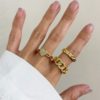 anillos enchapados en oro de 18K