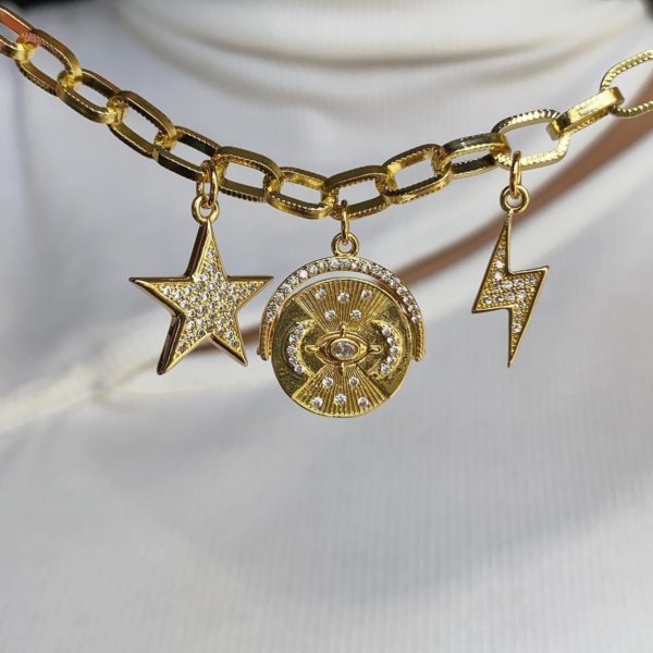 Cadena de eslabones con charms de luna, estrella y rayo enchapado en oro de 18K
