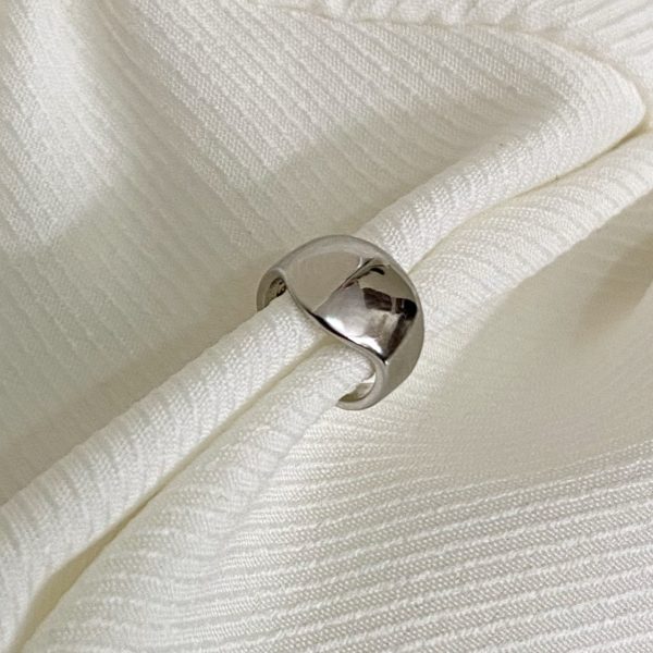 Cala Ear Cuff