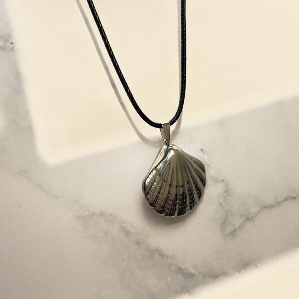 Coral Kiss Necklace